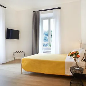  Hotel Reyes